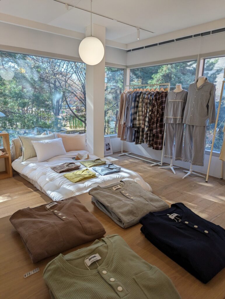 Juuneeduショールーム店内の様子