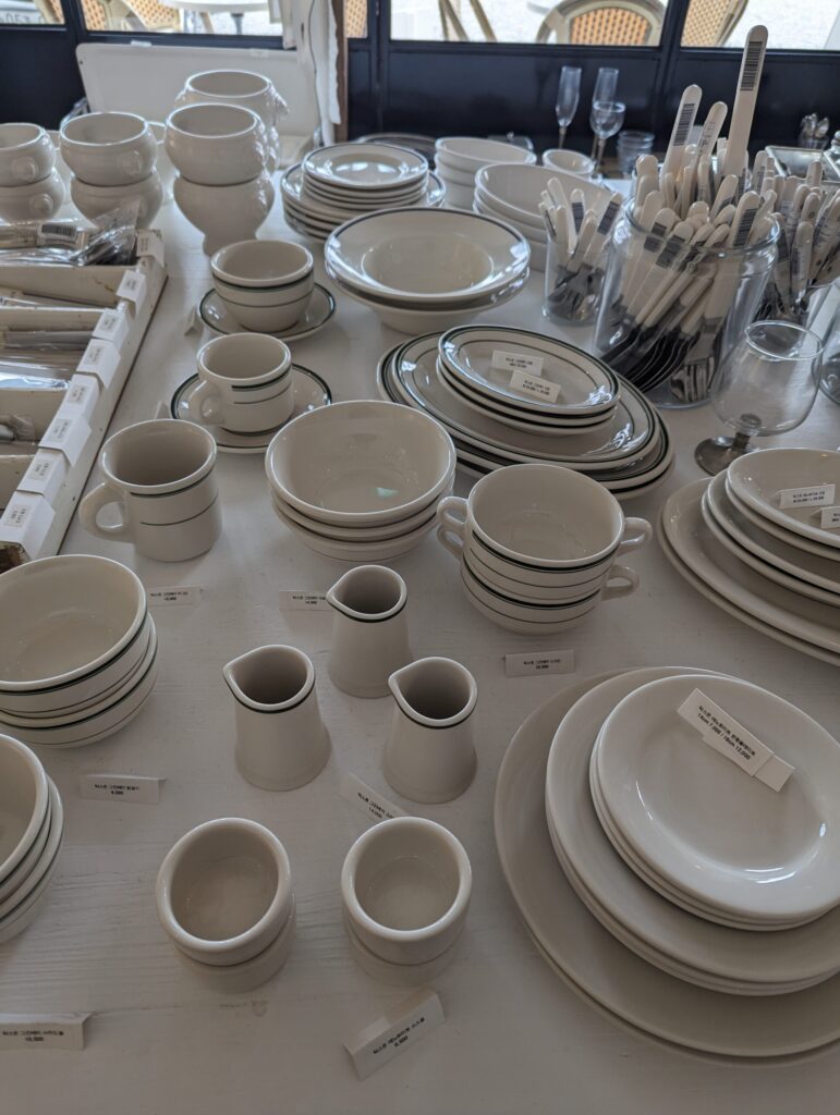 amytableの食器類