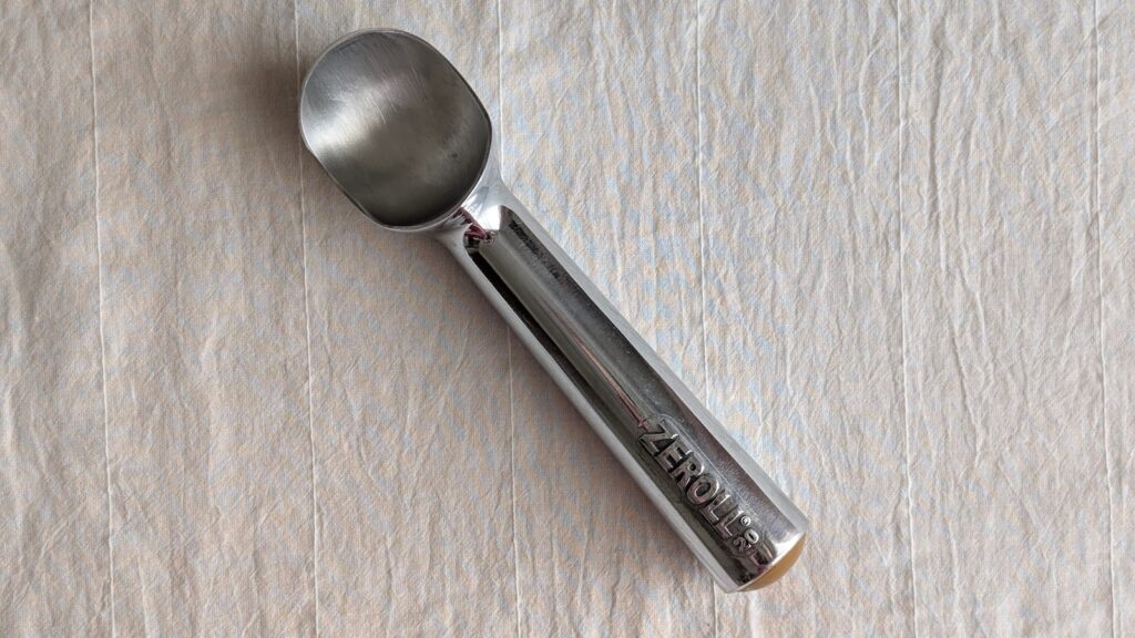 返礼品のために併せて購入したアイススクープ